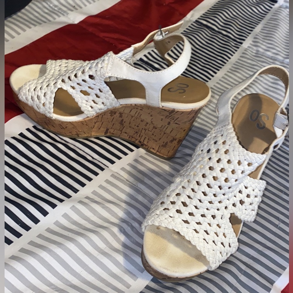 Wedge heels